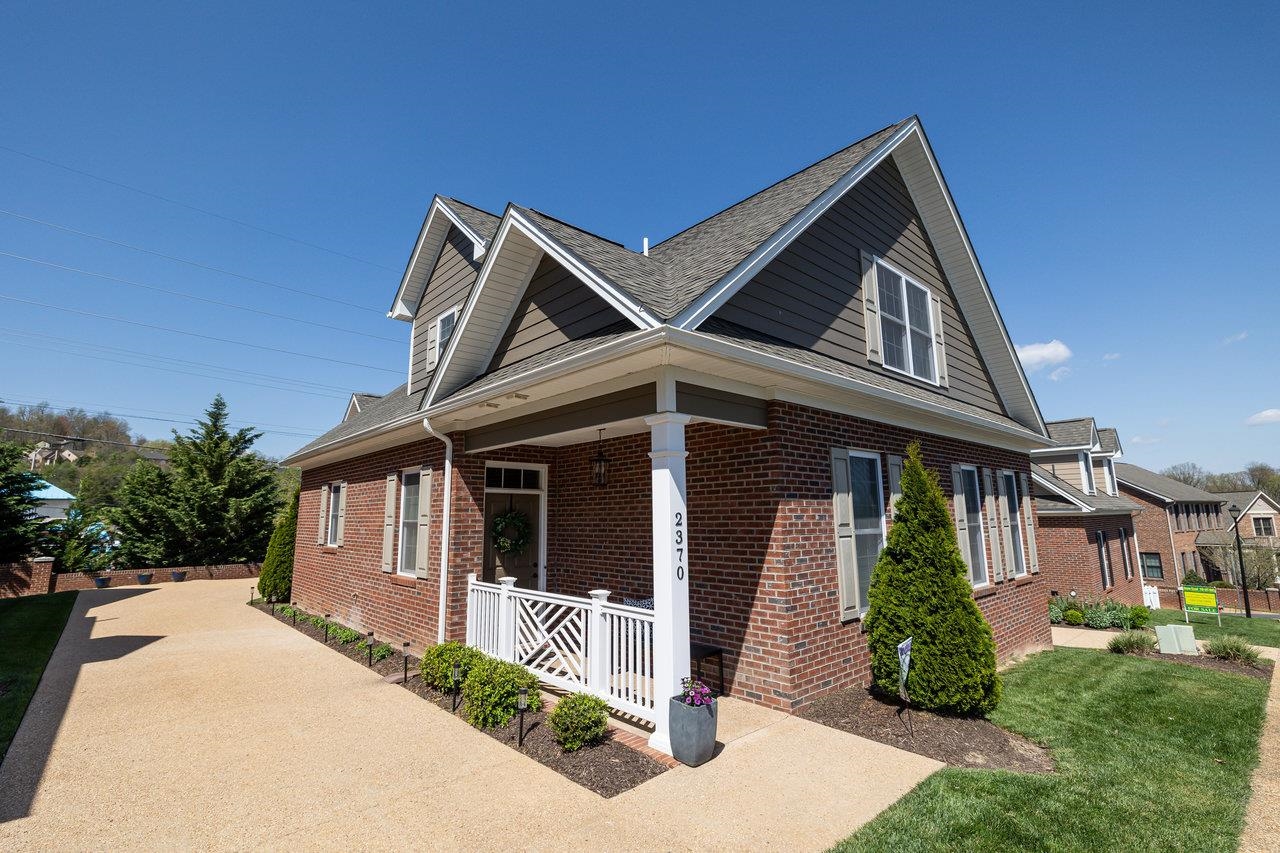 Alston Cir, Harrisonburg, VA 22802