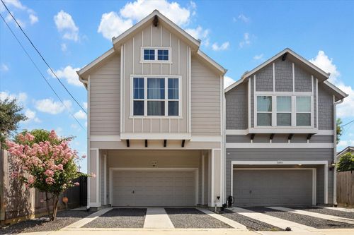 1131 Robbie St, Houston, TX, 77009-2949 | Card Image