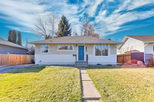 1822 19 Ave S, Lethbridge, AB, T1K1E2 | Card Image