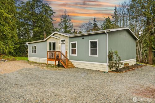 694 Awa Ln, Camano Island, WA, 98282-8202 | Card Image