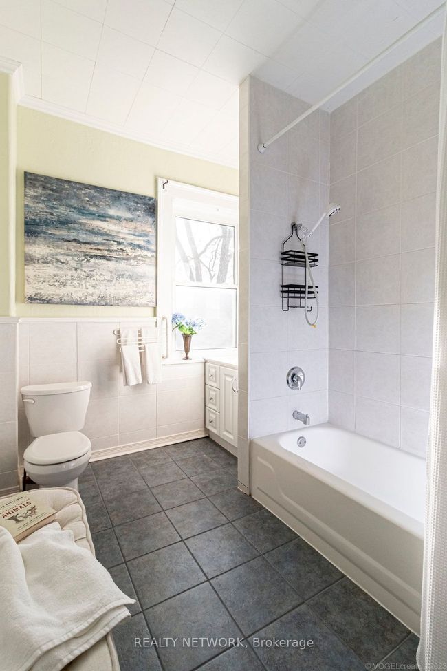 16 Hatt St, House attached with 3 bedrooms, 3 bathrooms and null parking in Dundas ON | Image 15