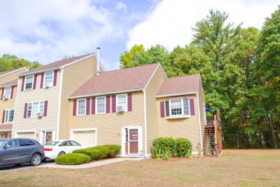 60 - 15 Culver Street, Condo with 3 bedrooms, 1 bathrooms and null parking in Plaistow NH | Image 1