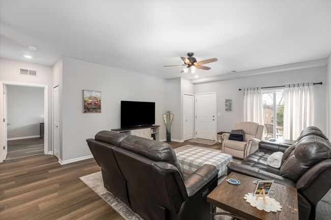 9788 Ridge Run St, Condo with 2 bedrooms, 2 bathrooms and null parking in Howell MI | Image 6