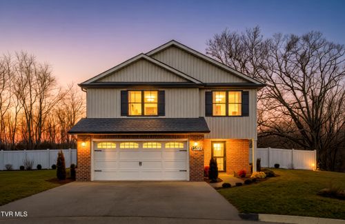 1072 Riddle Rdg, Jonesborough, TN, 37659-5046 | Card Image