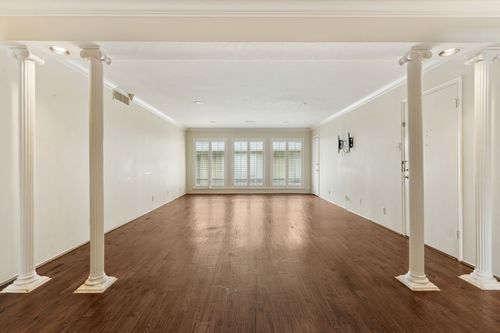 apt-d-6367 Diamond Head Cir, Dallas, TX, 75225-3455 | Card Image