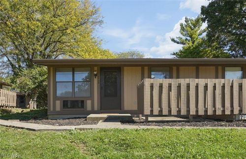 1783 Sunapple Way, Columbus, OH, 43232 | Card Image