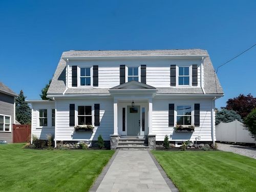 20 Saltonstall Rd, Medford, MA, 02155-2147 | Card Image