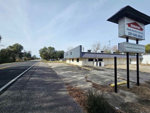 a-1217A Henderson Hwy, Breaux Bridge, LA, 70517 | Card Image