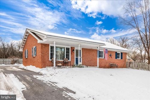 15225 Clear Spring Road, WILLIAMSPORT, MD, 21795 | Card Image