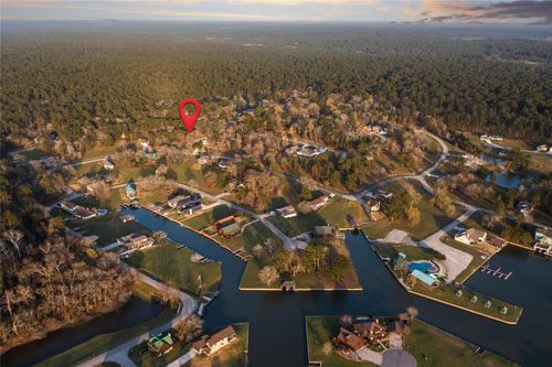 27 Lakecrest Ln, Huntsville, TX, 77340-1423 | Card Image