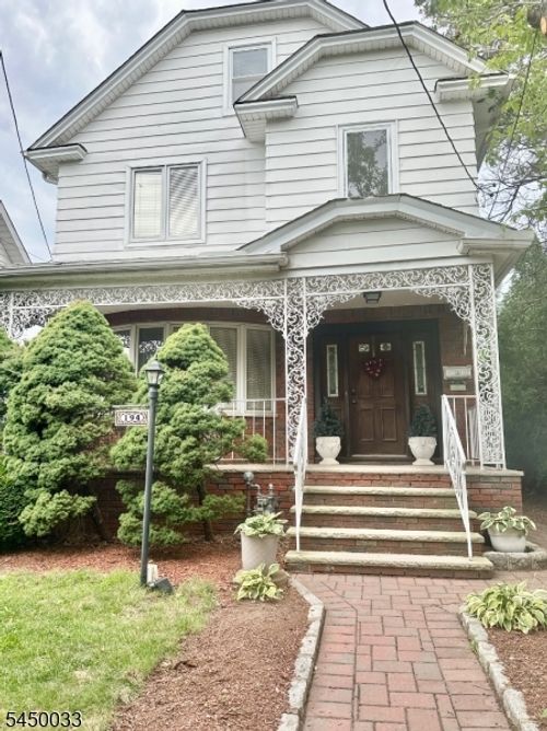 194 Glenwood Rd, Elizabeth, NJ, 07208-1140 | Card Image