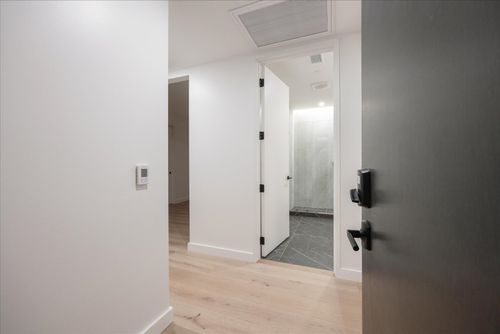2706-610 Davis St, Austin, TX, 78701 | Card Image
