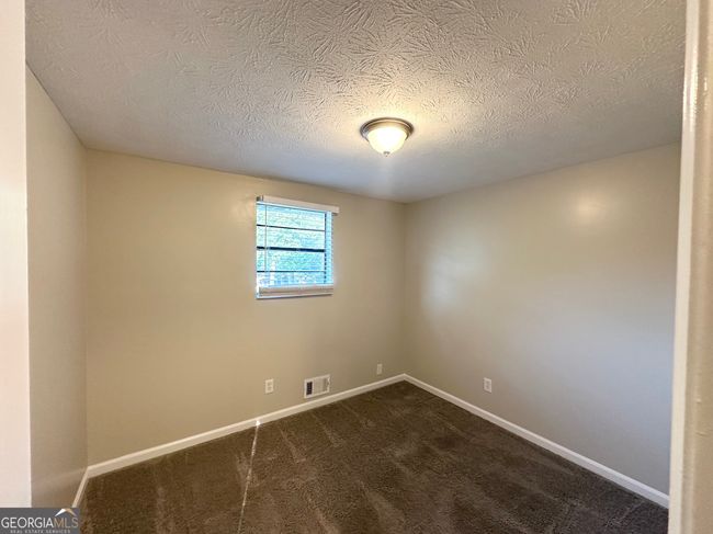 5670 Bob White Ln, House other with 6 bedrooms, 2 bathrooms and null parking in Douglasville GA | Image 6