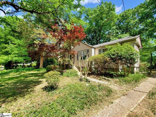17 Arthur Ave, Greenville, SC, 29605-4001 | Card Image