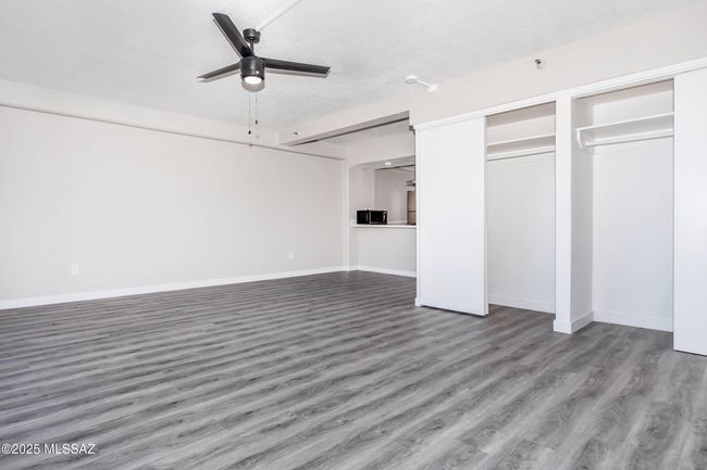 1 Redondo Living Area | Image 9