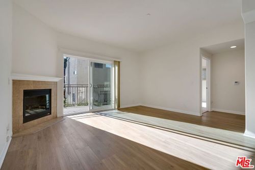 205-1731 Corinth Ave, Los Angeles, CA, 90025 | Card Image