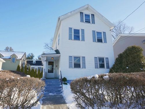 8 Curve Street, Newton, MA, 02465 | Card Image