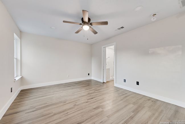 6371 Stonewater Bend Trl, House other with 3 bedrooms, 2 bathrooms and null parking in Fort Worth TX | Image 18