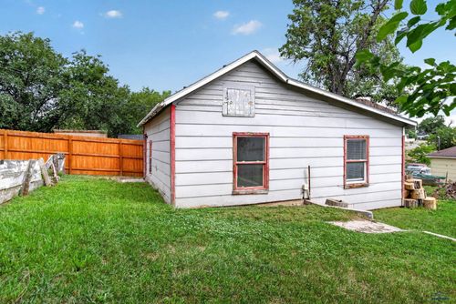 615 1/2 Lemmon Ave, Rapid City, SD, 57701 | Card Image