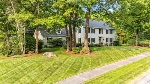 24 Lida Dr, Essex, VT, 05452-3362 | Card Image