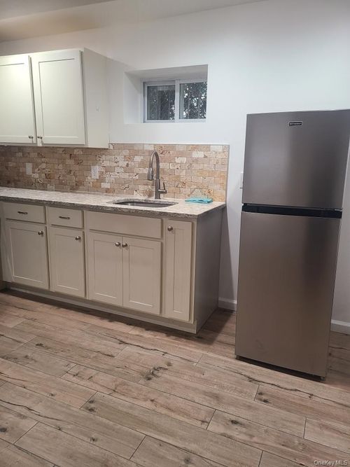 2422 80th St, East Elmhurst, NY, 11370-1515 | Card Image