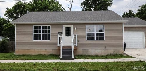 201 Chestnut St, Crystal City, MO, 63019-1927 | Card Image