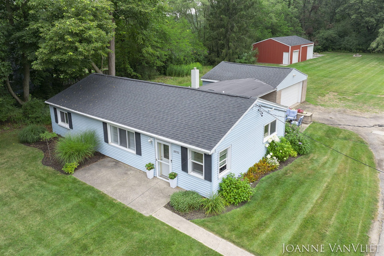 4 Mile Rd, Grand Rapids, MI 49525