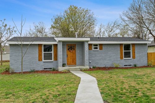 502 E Waco St, Palmer, TX, 75152-9654 | Card Image