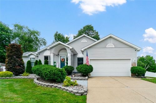224 Misty Woods Ct, Struthers, OH, 44471-2188 | Card Image