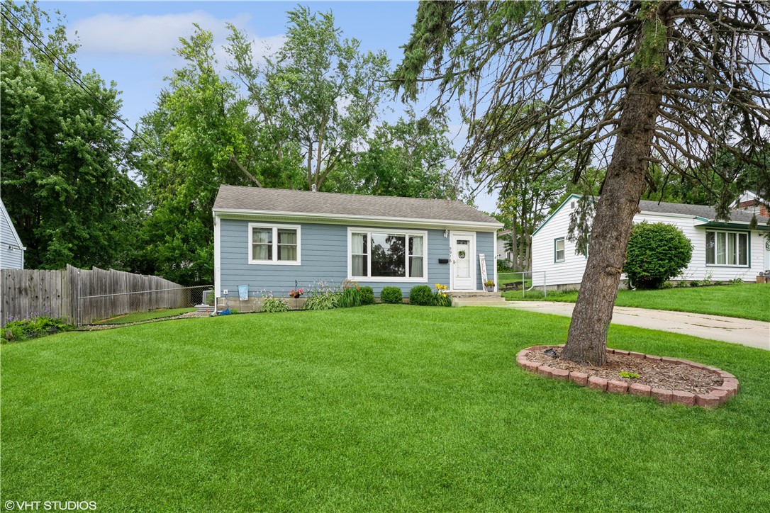 Urbandale Ave, Des Moines, IA 50322