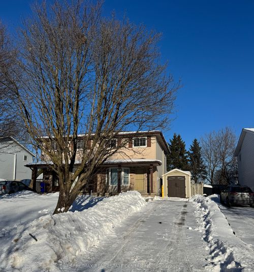 109 Connelly Dr, Kitchener, ON, N2N2T9 | Card Image