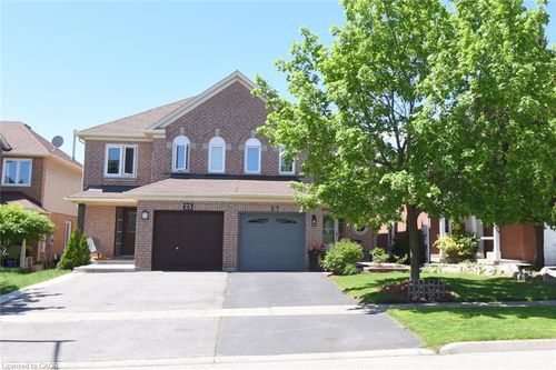 27 Harnesworth Crescent, Waterdown, ON, L8B0J3 | Card Image