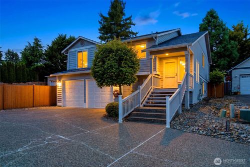 7624 E Casino Road, Everett, WA, 98203 | Card Image
