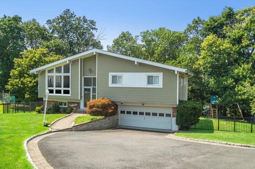 8 Tappan Ter, Ardsley, NY, 10502-1210 | Card Image