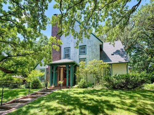 25 Benhill Rd, Saint Paul, MN, 55105-3245 | Card Image