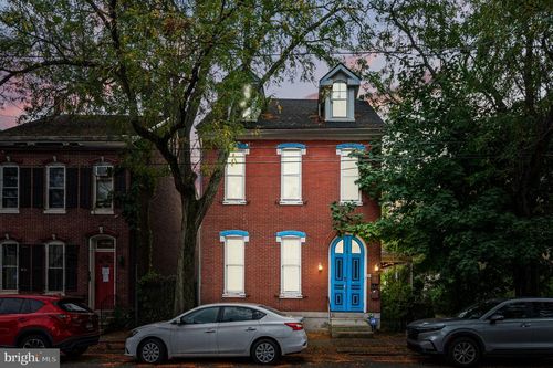 422 King St, POTTSTOWN, PA, 19464-5610 | Card Image