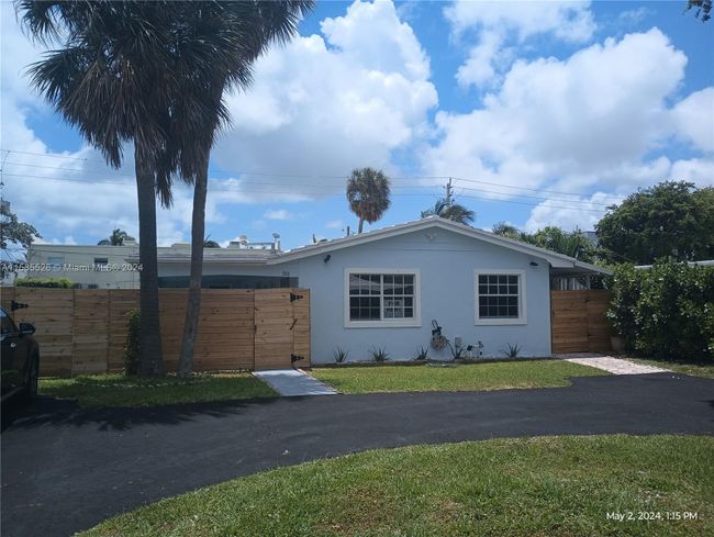 N - 258 Neptune Ave, Home with 1 bedrooms, 1 bathrooms and null parking in Lauderdale By The Sea FL | Image 2