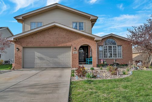 605 High Grove Dr, Minooka, IL, 60447-8275 | Card Image