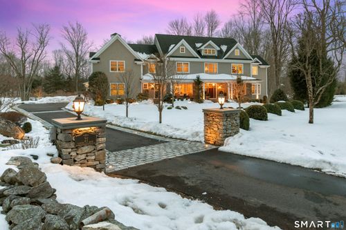 21-21 Ravenglass Dr, Stamford, CT, 06903-1034 | Card Image