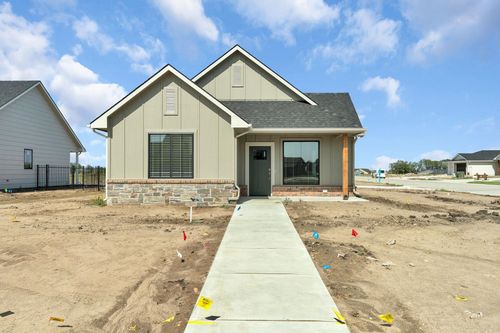 5854 E Central Park Ave, Bel Aire, KS, 67220-6402 | Card Image