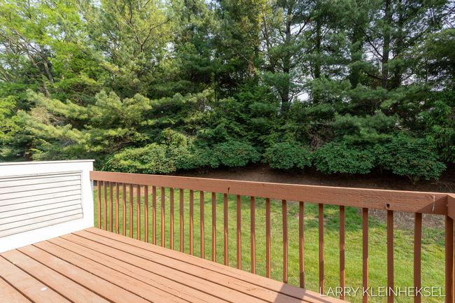 569 Appletree Dr, Condo with 3 bedrooms, 2 bathrooms and null parking in Holland MI | Image 11