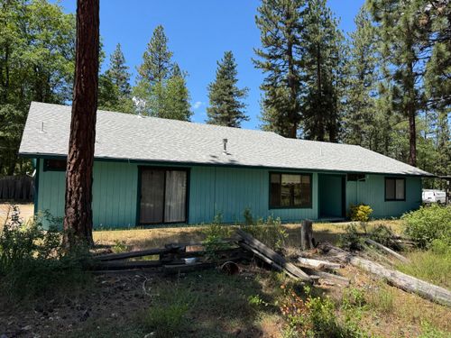 21625 S Cottonwood St, Burney, CA, 96013-9713 | Card Image