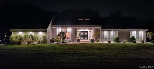 5 Field Ln, Miller Place, NY, 11764-2432 | Card Image