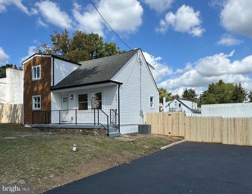 668 Elmwood Ave, FEASTERVILLE TREVOSE, PA, 19053-3309 | Card Image