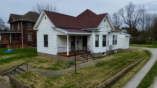 355 Church St, Bridgeport, IL, 62417-1912 | Card Image