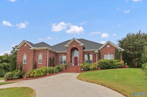 104 Early Morning Cir, Huntsville, AL, 35811-8246 | Card Image