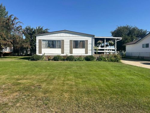 {{alt}} | Card Image