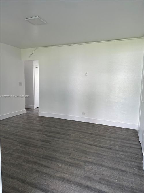 apt-2-711 Beacom Blvd, Miami, FL, 33135-3034 | Card Image