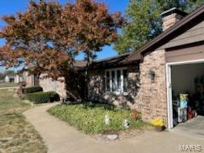 61 Pioneer Trail, House other with 4 bedrooms, 3 bathrooms and null parking in Hannibal MO | Image 3