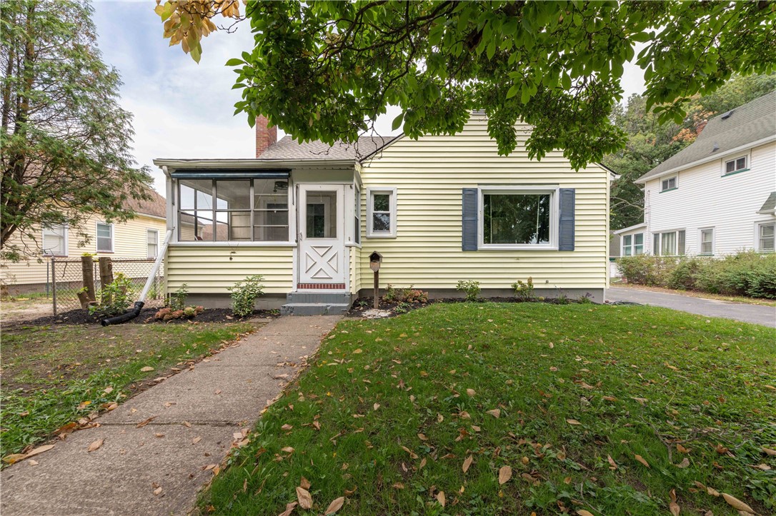 Long Acre Rd, Rochester, NY 14621